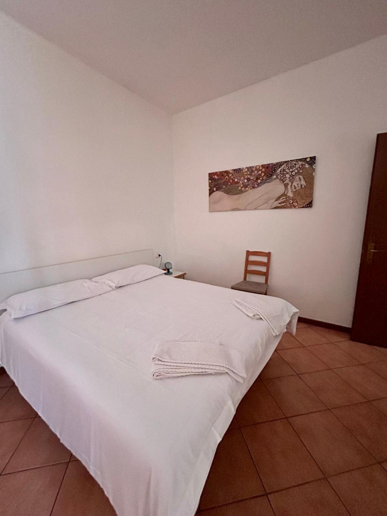 Miralago Casa ميناجيو الغرفة الصورة